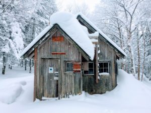 GMC rental cabins - Bryant Lodge in Winter