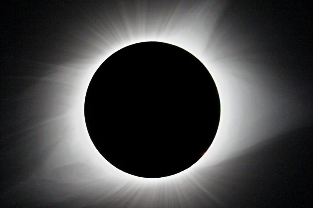 Image of a total solar eclipse.